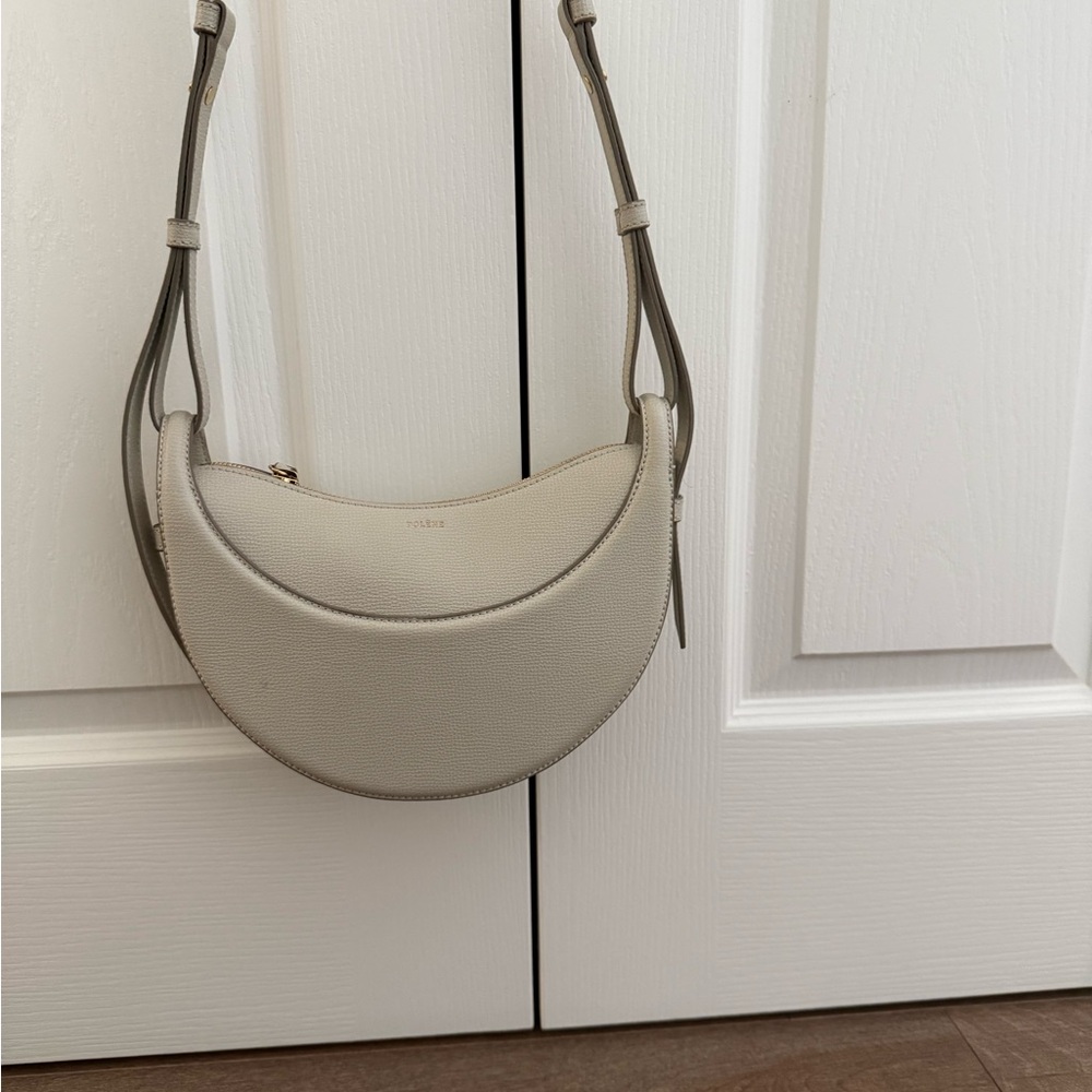 Polene numero dix in chalk